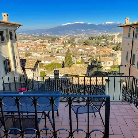 6 Guests With Terrace *