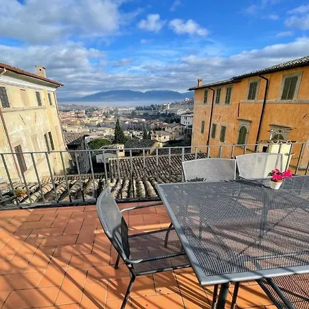 6 Guests With Terrace *