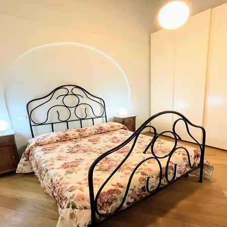6 Guests With Terrace *