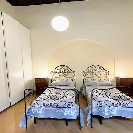 6 Guests With Terrace * سبوليتو