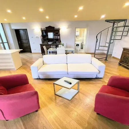 6 Guests With Terrace
