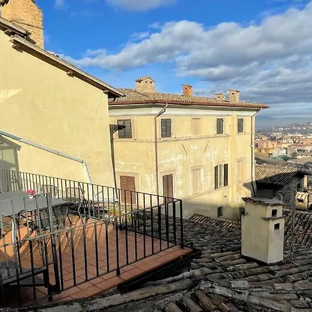 6 Guests With Terrace
