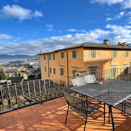 6 Guests With Terrace *